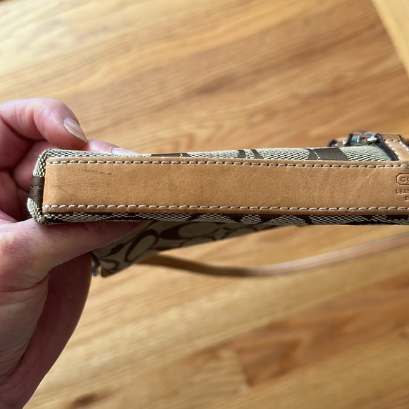 Coach purse - Picture 7 of 8